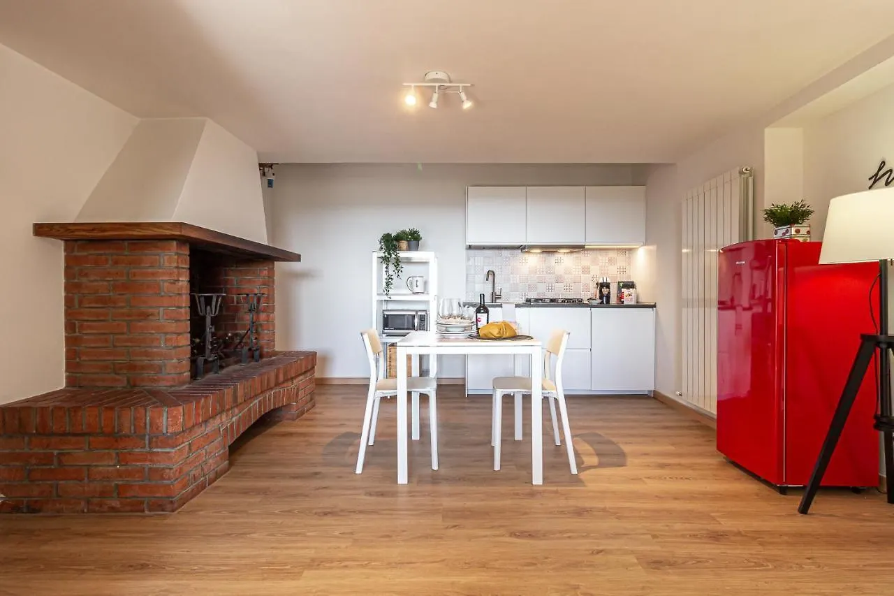 Spacious Apartment With Garden & Air Conditioning - La Grande Finestra Chiusi 0*,